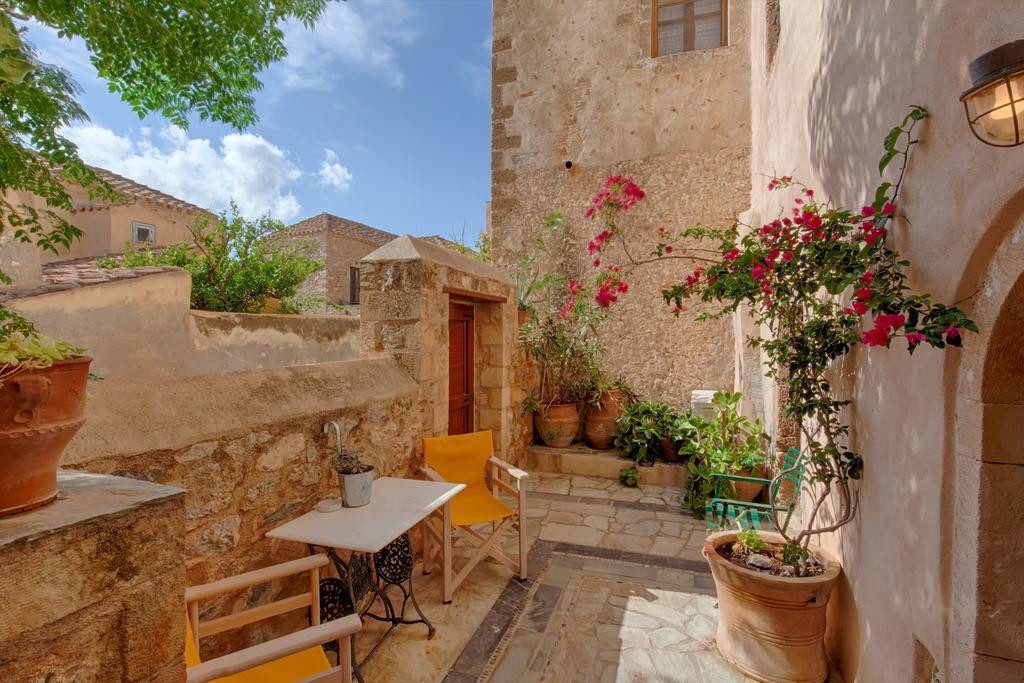 Dorovinis Monemvasia Castlehouses Exterior photo