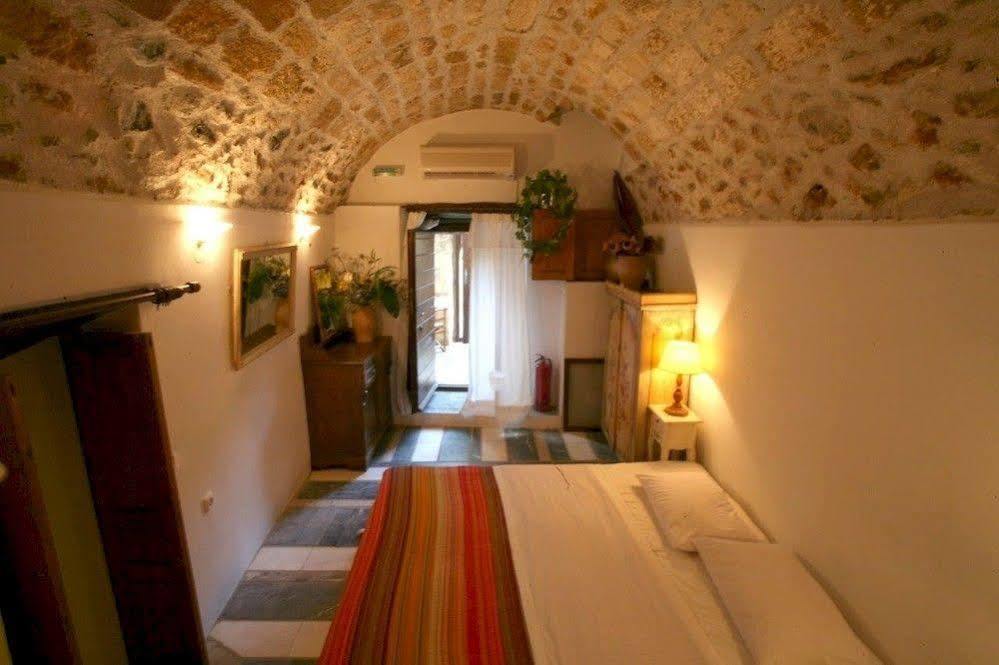 Dorovinis Monemvasia Castlehouses Exterior photo