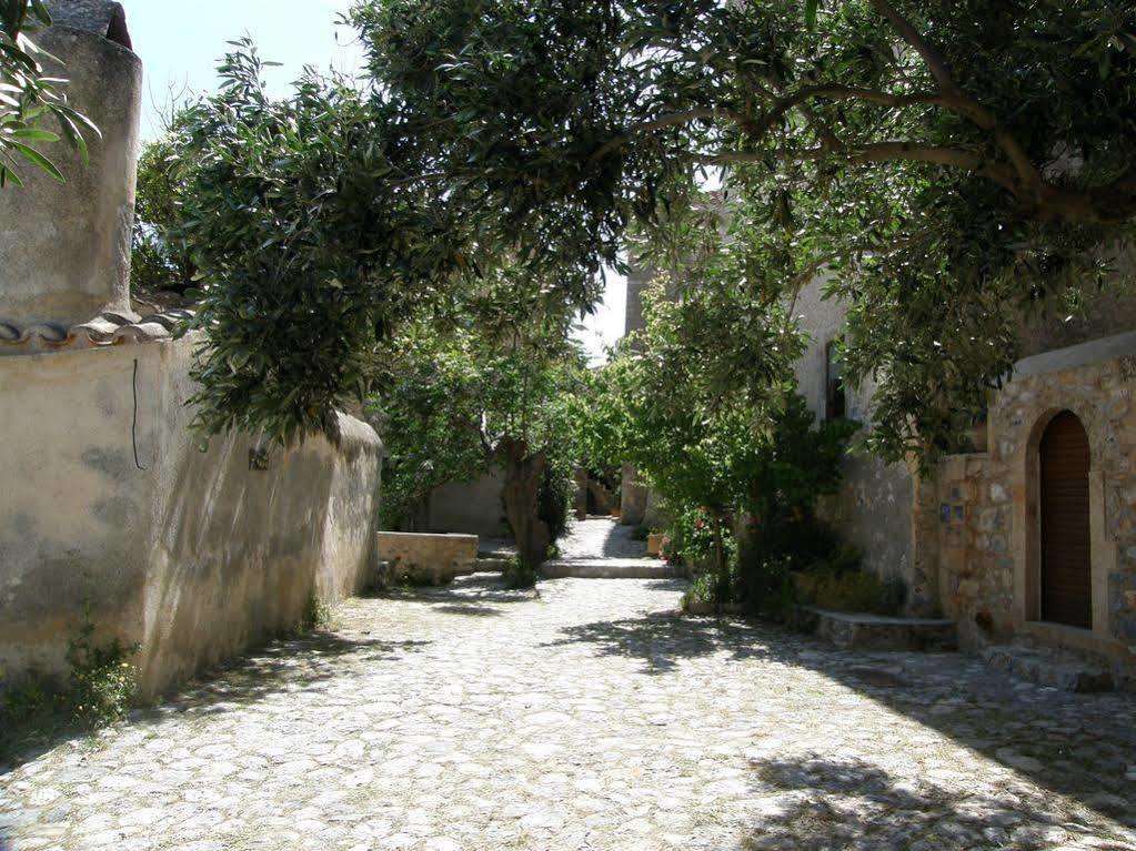 Dorovinis Monemvasia Castlehouses Exterior photo