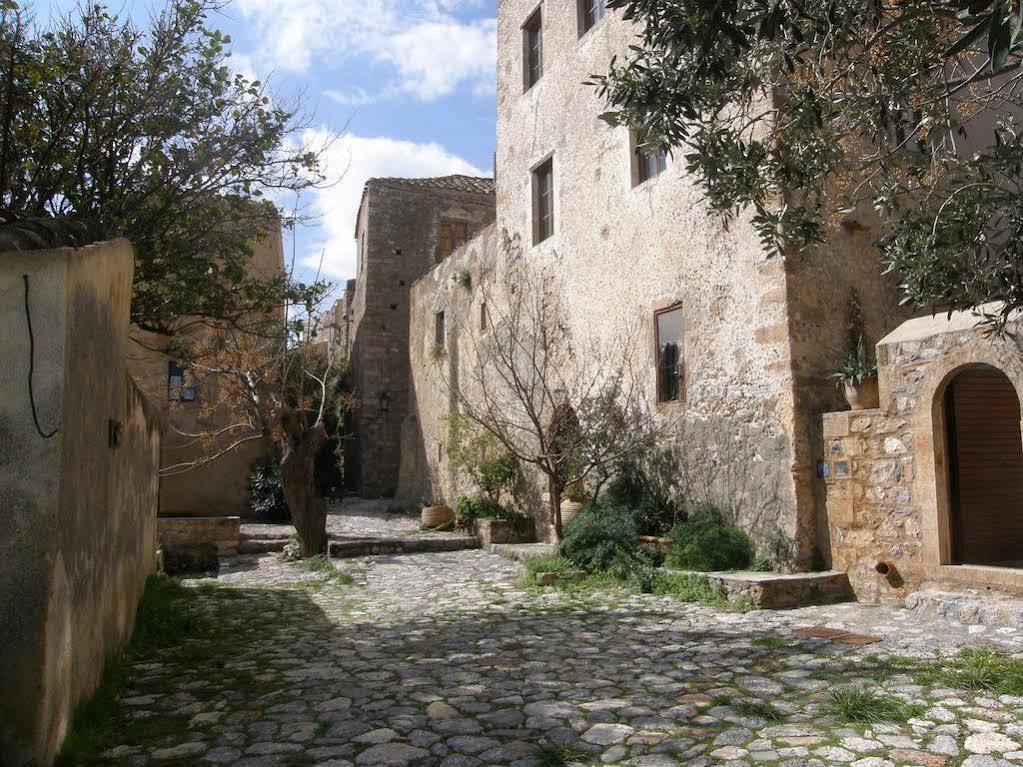 Dorovinis Monemvasia Castlehouses Exterior photo